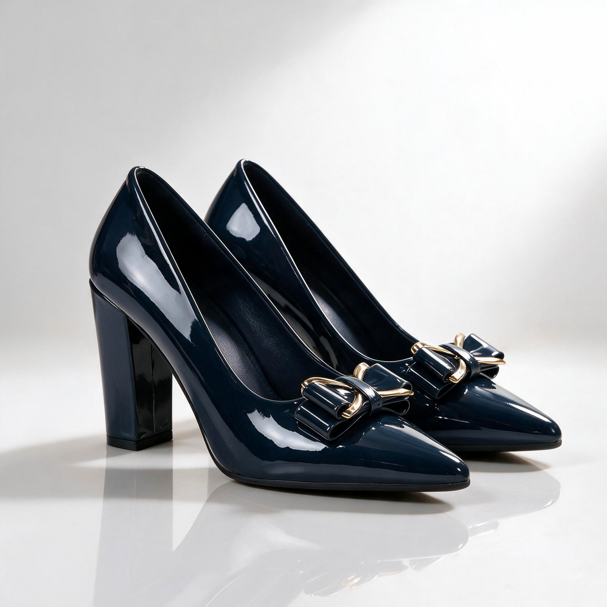 Sweetheart Gold-Bar Bow Heels