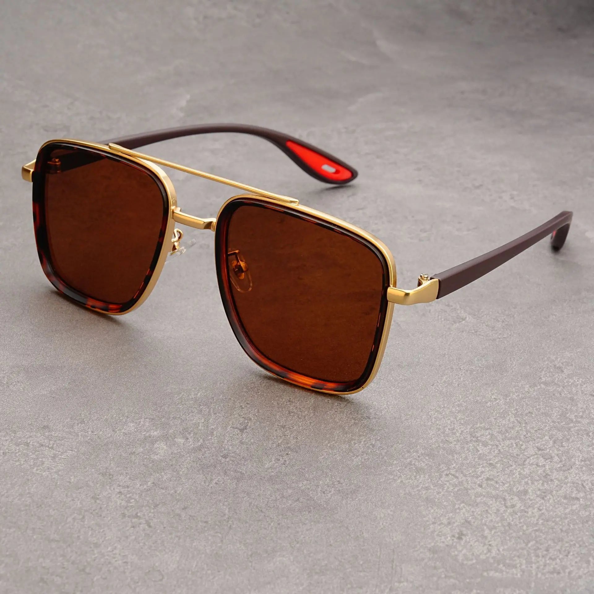 Marque IV Navigators